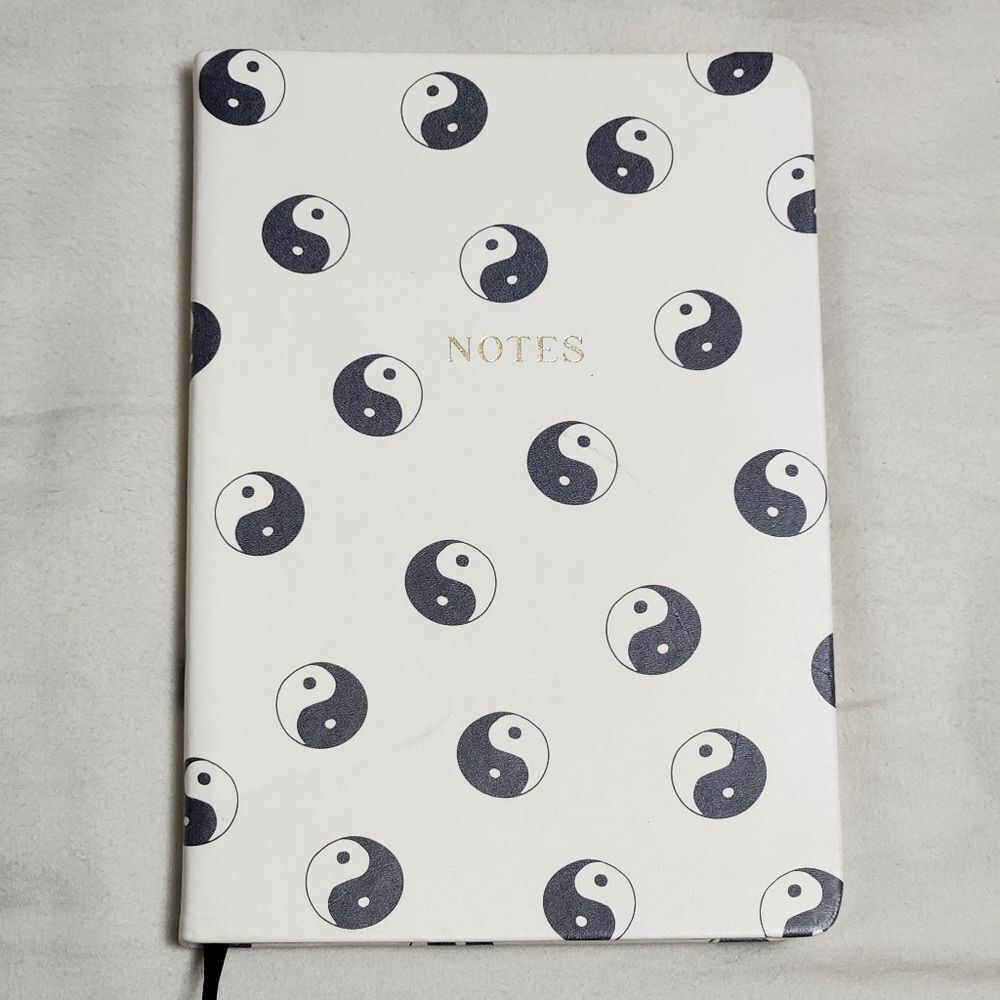 🇬🇪🔺️NWOT Eccolo White w/Black Yin & Yang Lined Notebook/Journal
